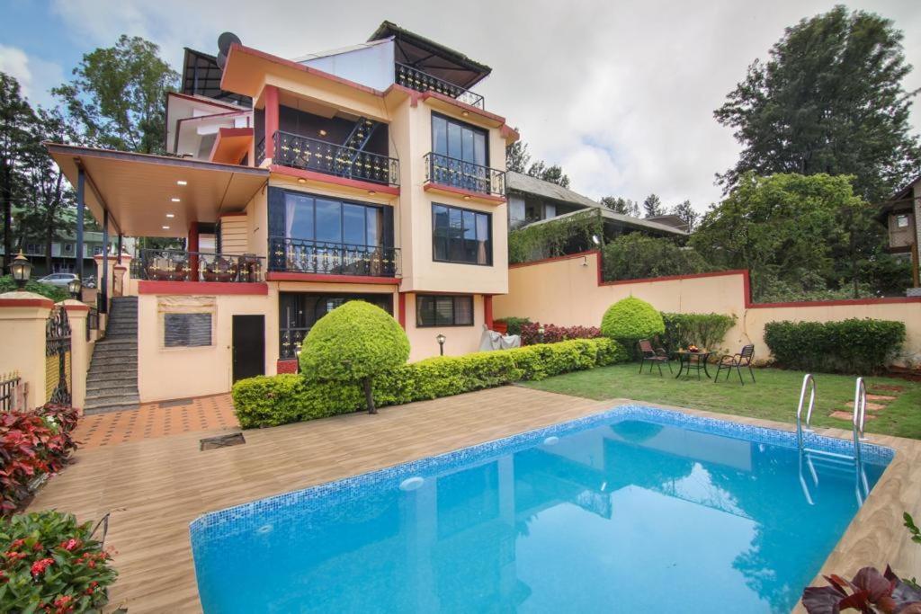 Titan Villa Панчгани Екстериор снимка